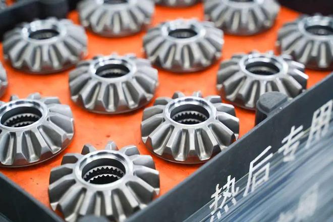 &ldquo;小巨人&rdquo; 領(lǐng)航 &ldquo;高精尖&rdquo; 奮進 雅安制造動能澎湃 --我市2月新聞通氣會走進企業(yè),看發(fā)展、看動力